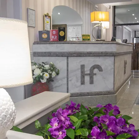 Hotel Flora