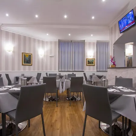 Hotel Flora Milan