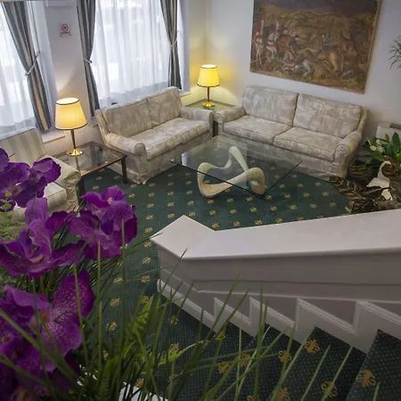 Flora 3* Milan