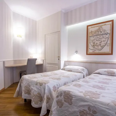 Flora 3* Milan