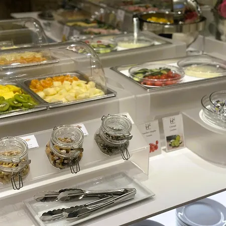 Hotel Flora 3*