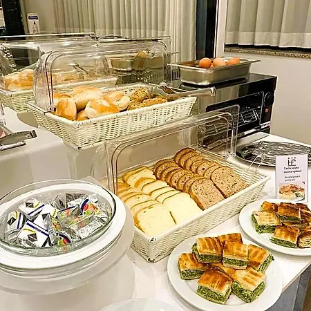 Flora Hotel 3*