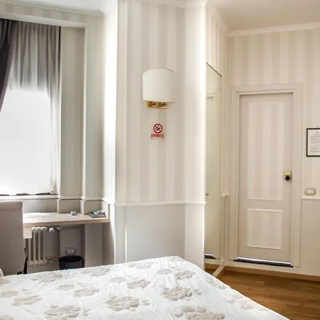 Hotel Flora Milan
