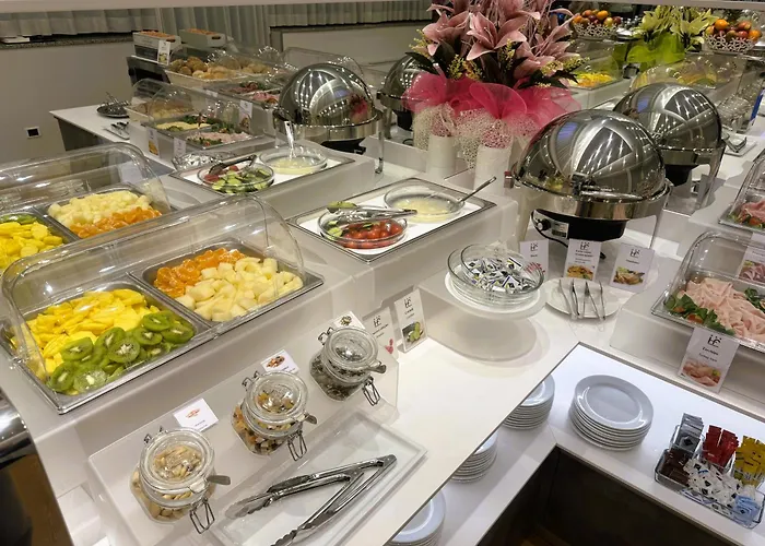 Hotel Flora 3*
