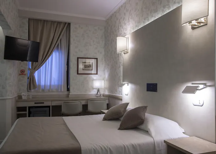 Hotel Flora